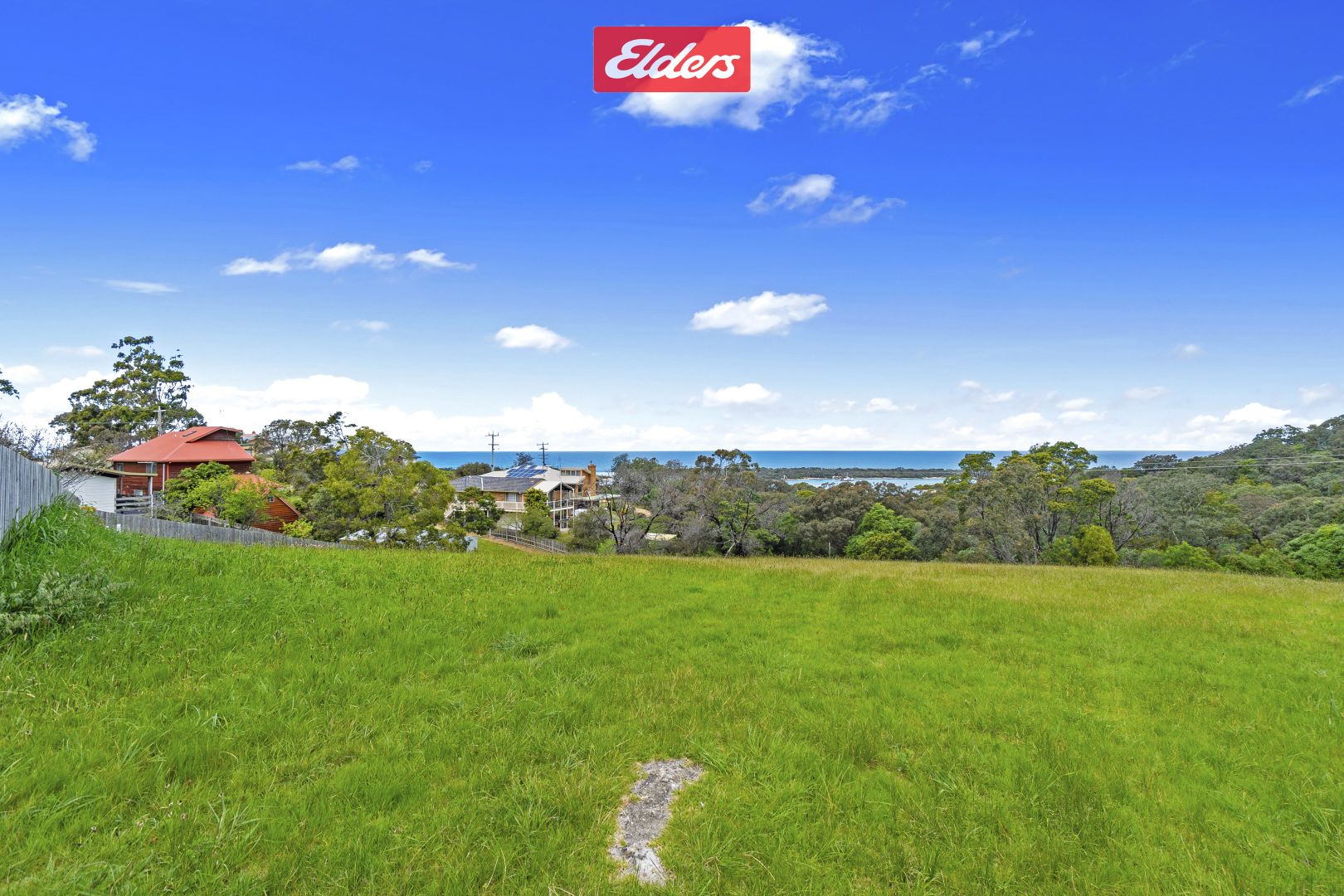 2/56 Hazel Road, Kalimna VIC 3909, Image 2