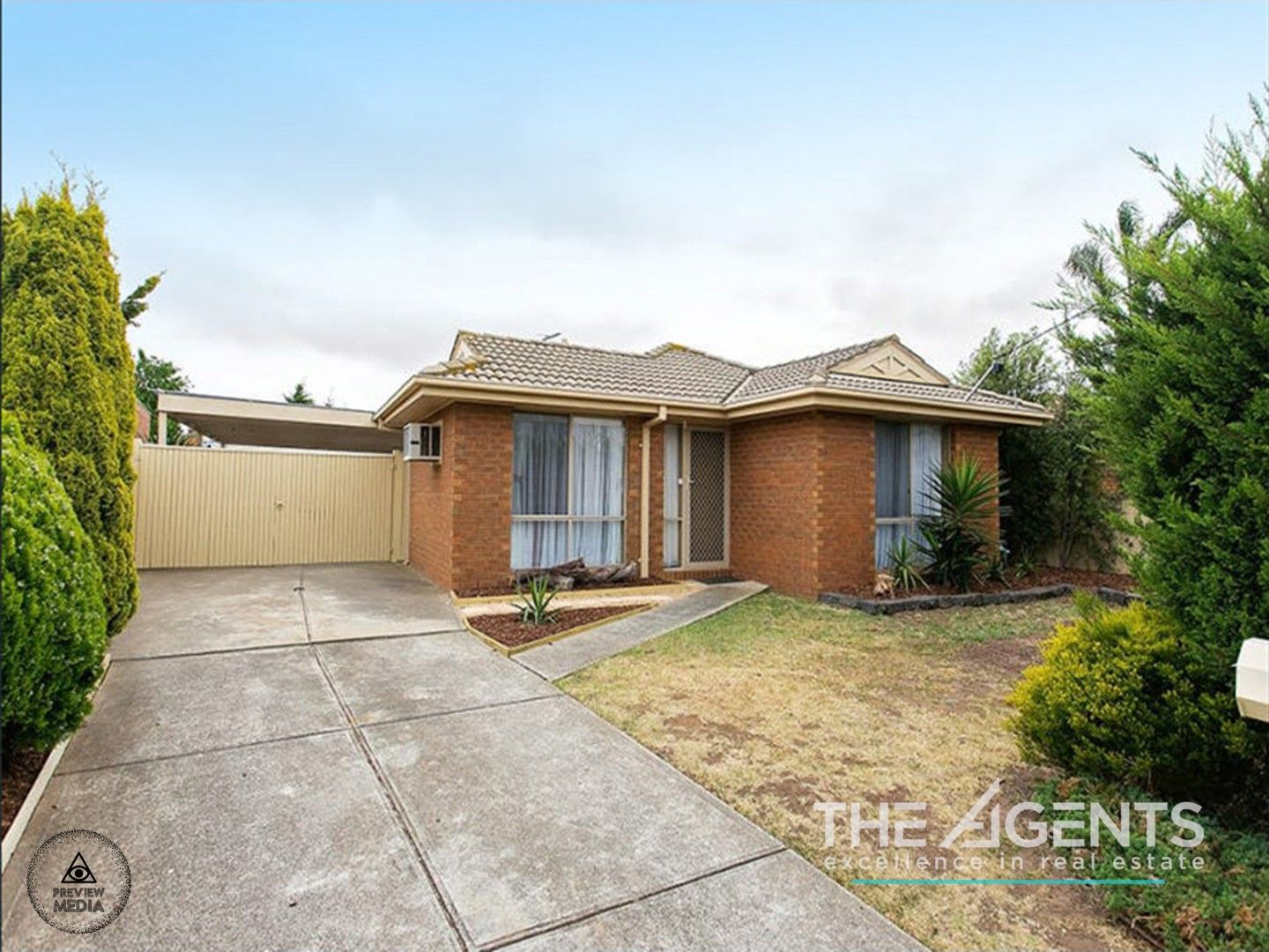 3 bedrooms House in 12 Shearwater Court HOPPERS CROSSING VIC, 3029