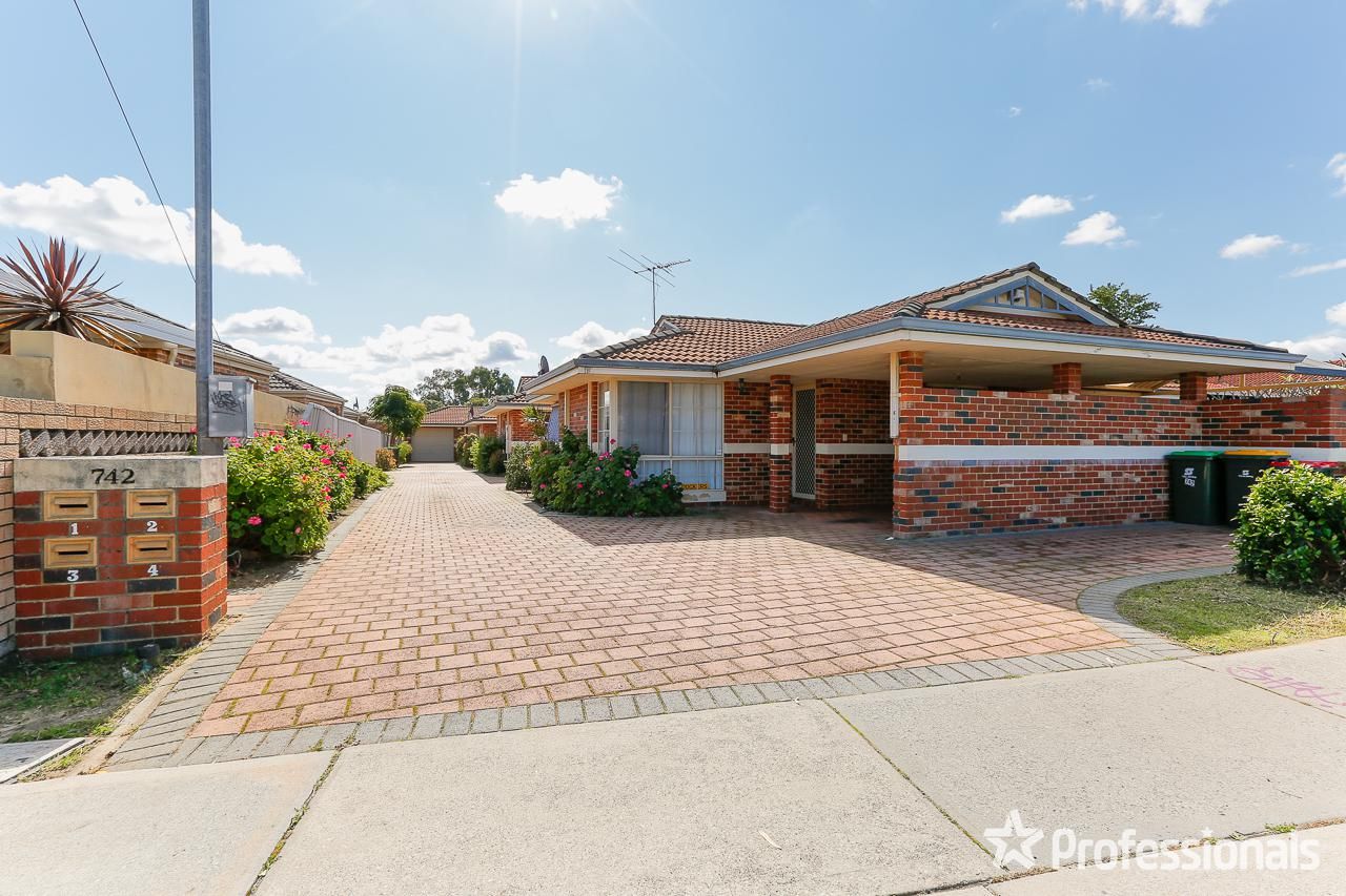 3 bedrooms Villa in 4/742 Karrinyup Road BALCATTA WA, 6021