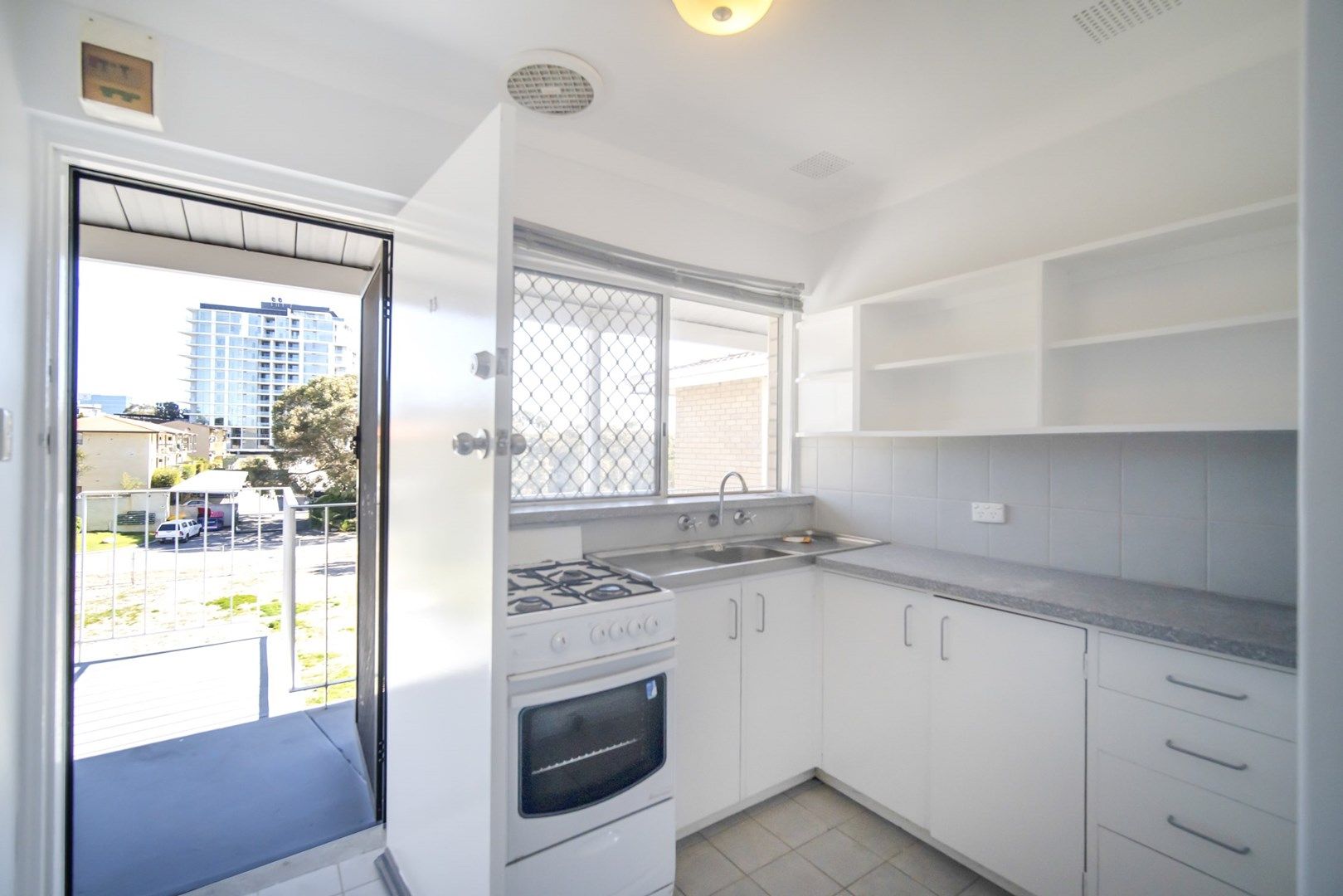 1 bedrooms Apartment / Unit / Flat in 23/4 Minora Place RIVERVALE WA, 6103