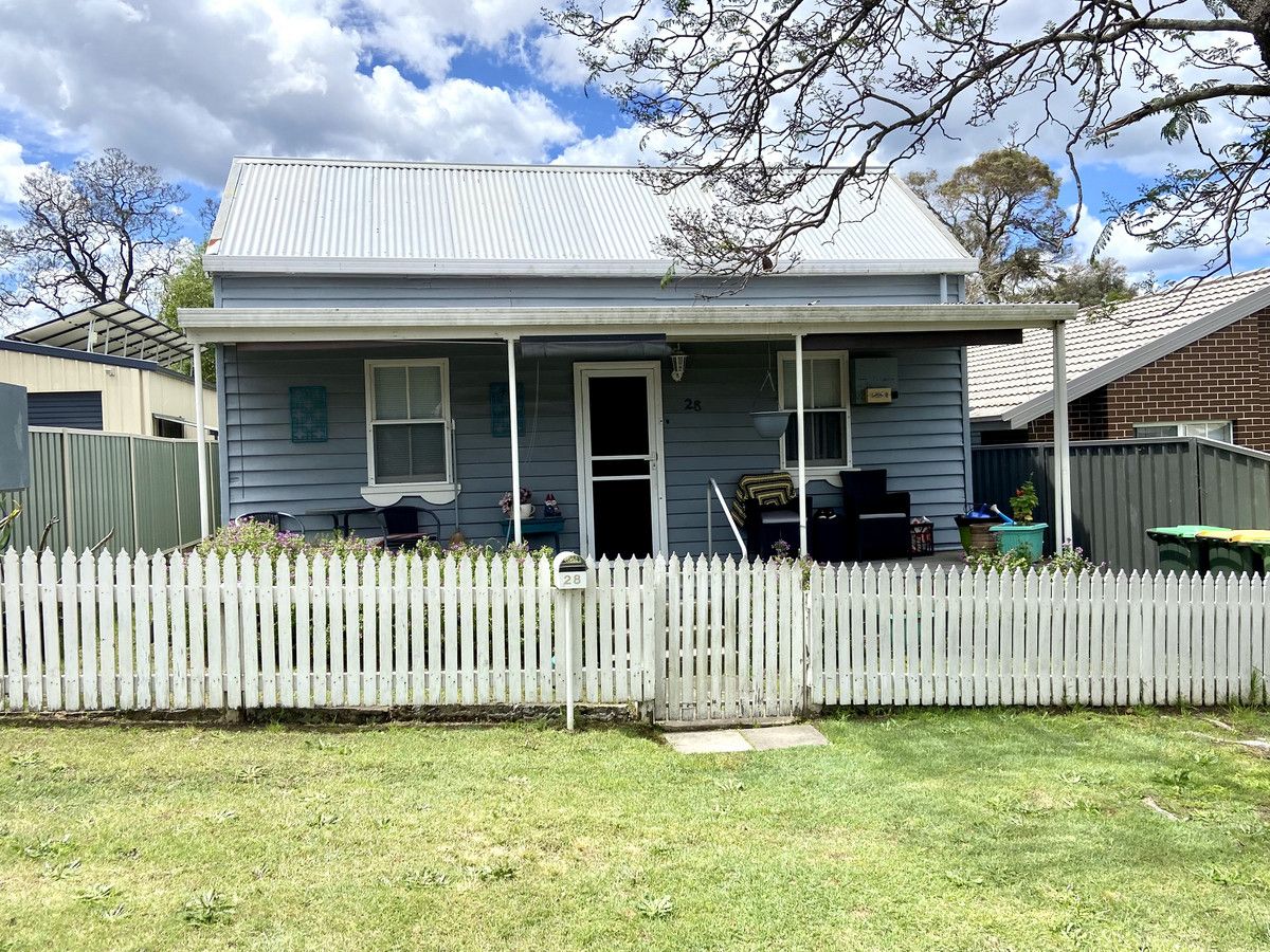 2 bedrooms House in 28 Harris Street CESSNOCK NSW, 2325