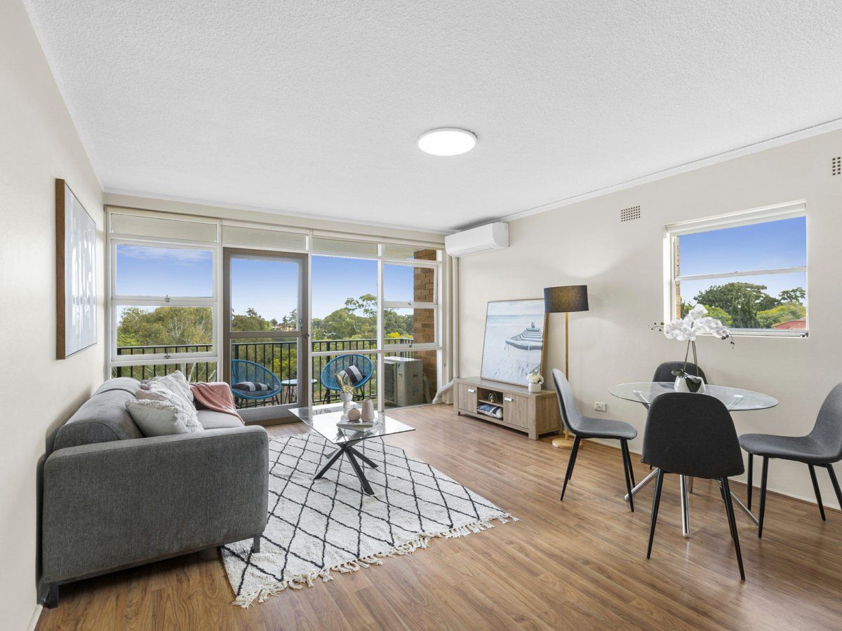 2 bedrooms Apartment / Unit / Flat in 19/22-24 Longueville Road LANE COVE NSW, 2066
