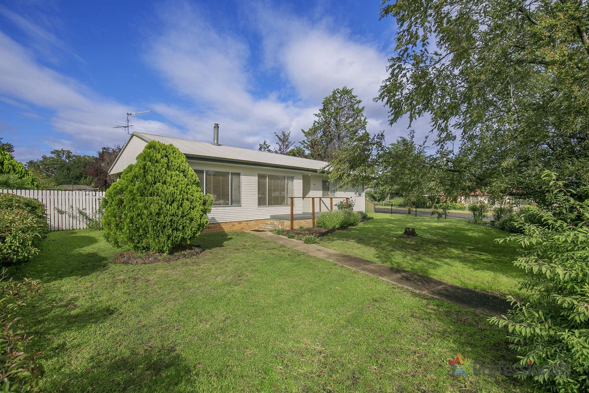 220 Mann Street, Armidale Property History & Address Research Domain