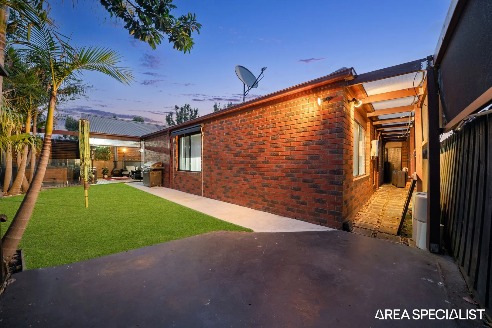 Additional image 20 of 12 Essex Court, Cranbourne East VIC 3977