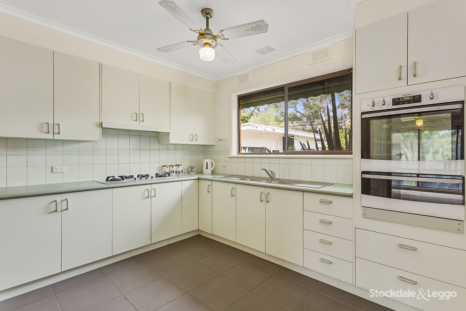 3 Busana Way, Nunawading VIC 3131, Image 2