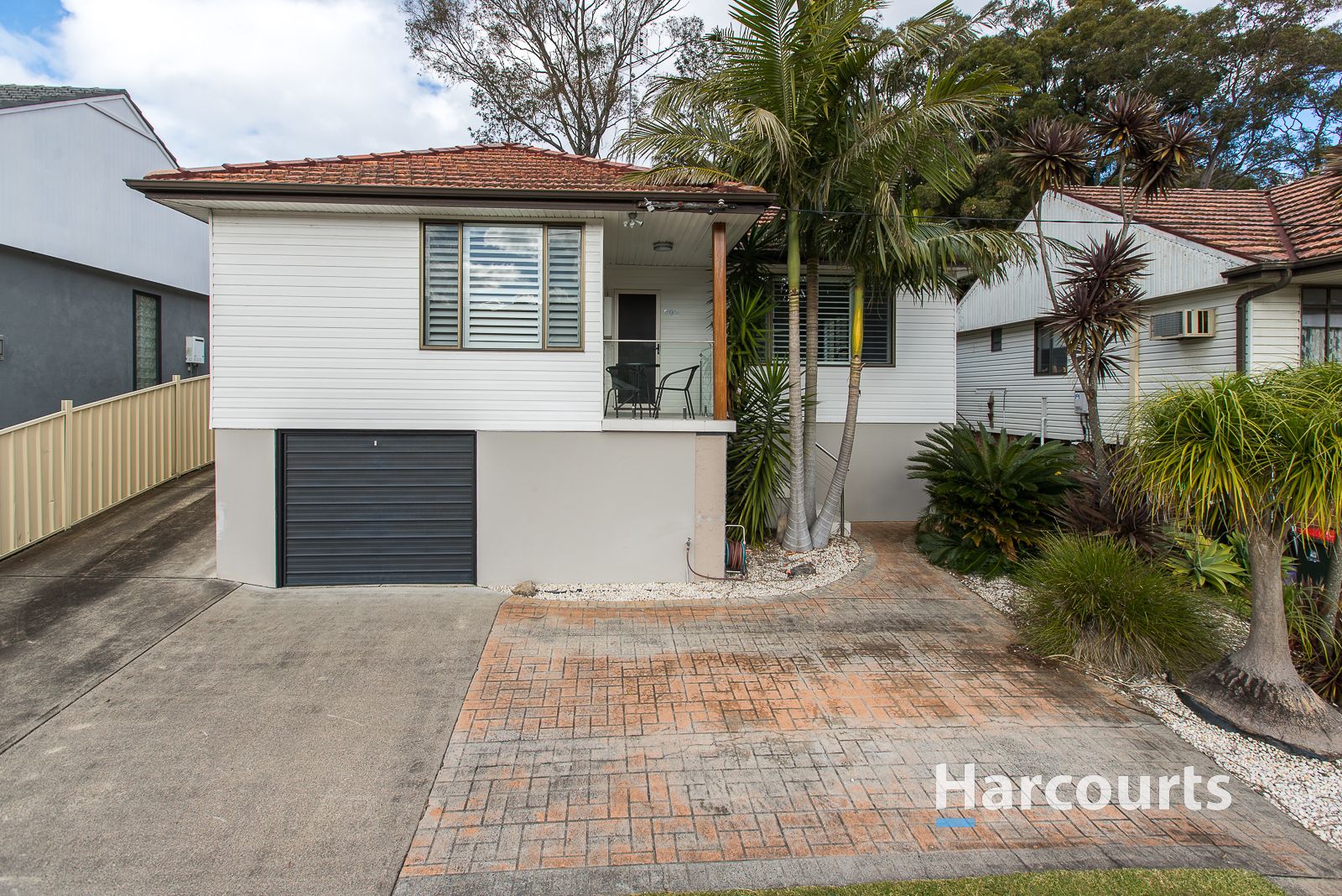 3 bedrooms House in 293 Park Avenue KOTARA NSW, 2289