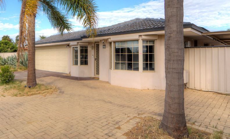 4 bedrooms House in 18 WOODBINE TERRACE MIRRABOOKA WA, 6061