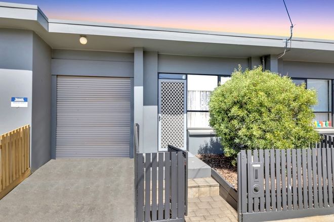Picture of 5 Coxon Parade, NORTH GEELONG VIC 3215