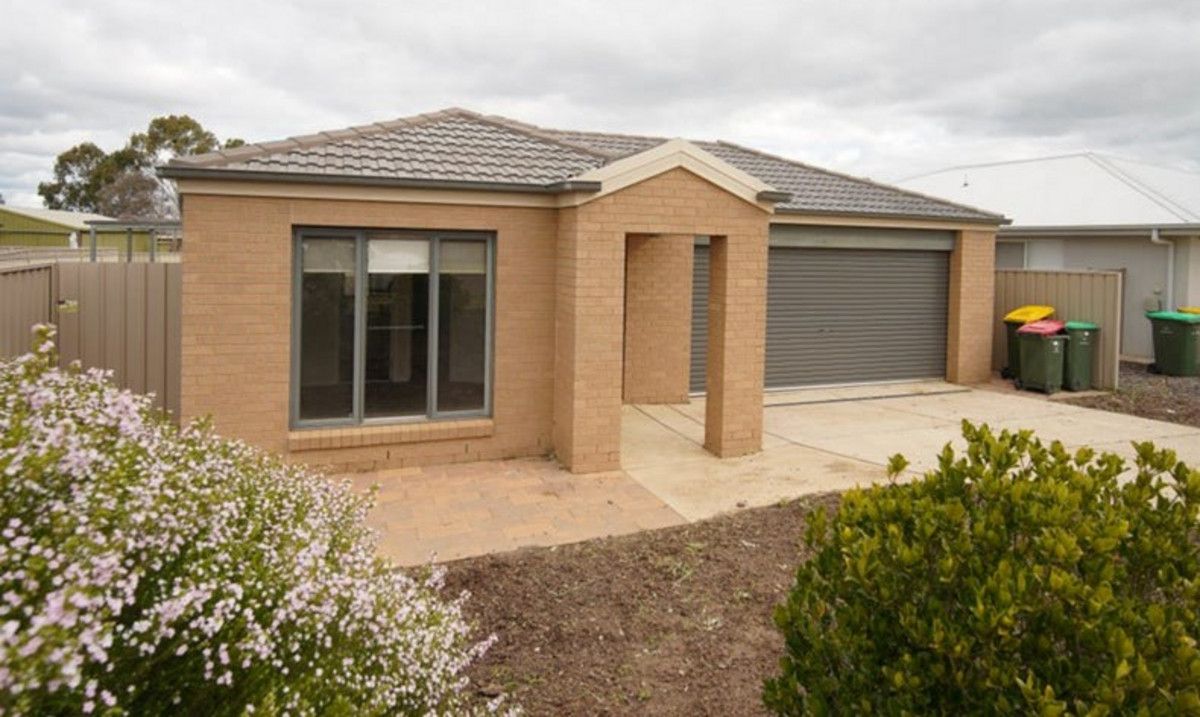 36 Bradman Drive, Boorooma NSW 2650