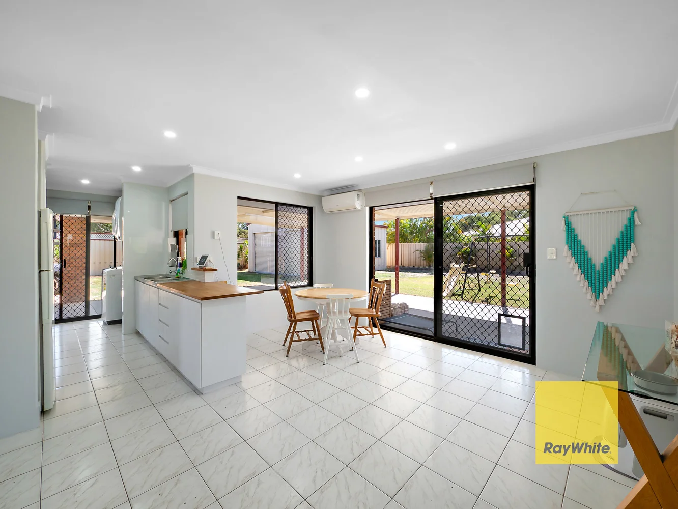 Additional image 5 of 2 Majestic Court, Thornlie WA 6108