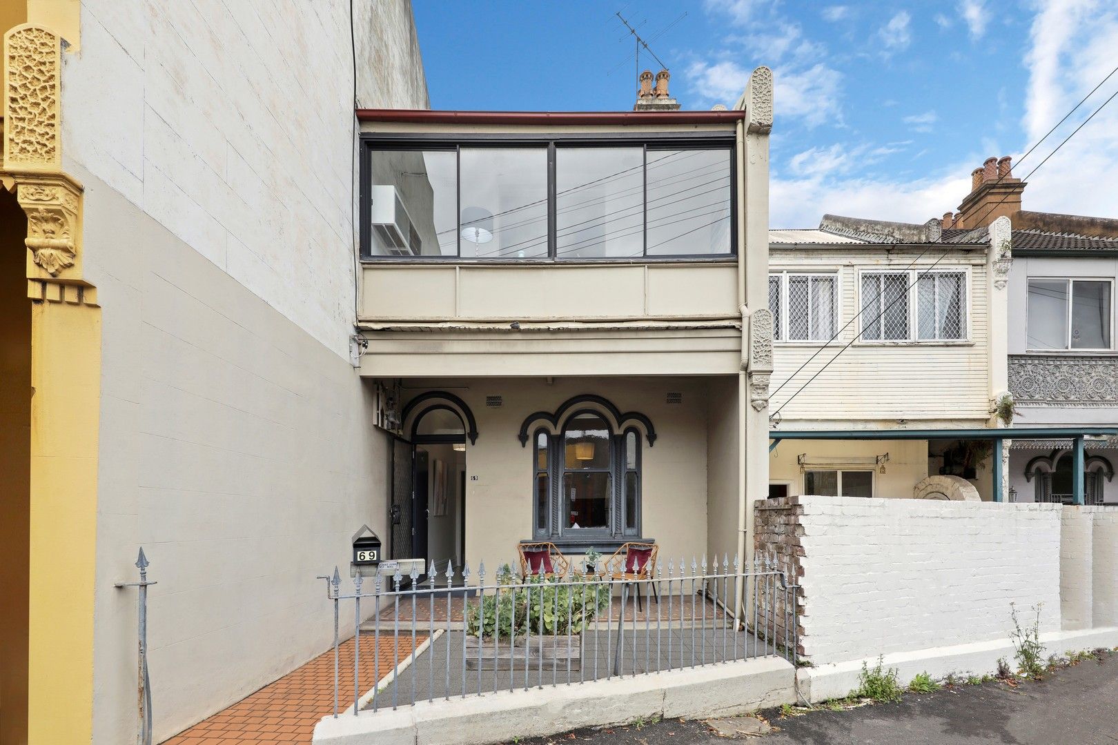4 bedrooms Terrace in 69 Pyrmont Bridge Road ANNANDALE NSW, 2038