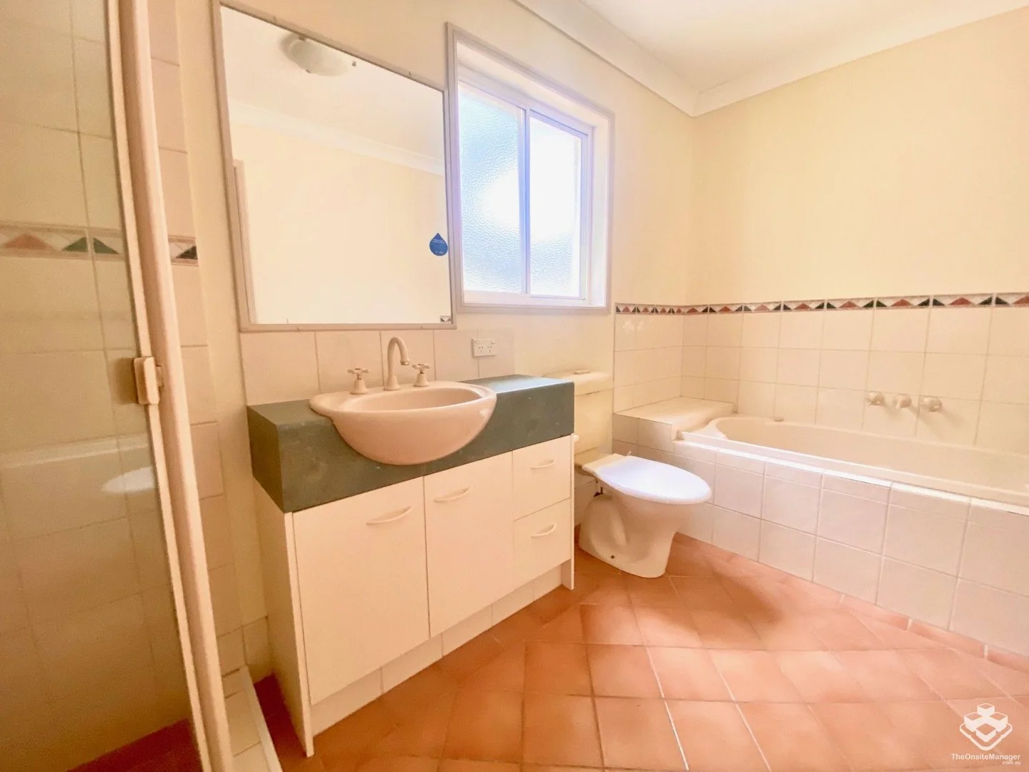 Additional image 11 of ID:21109508/16 Mulyan Place, Ashmore QLD 4214