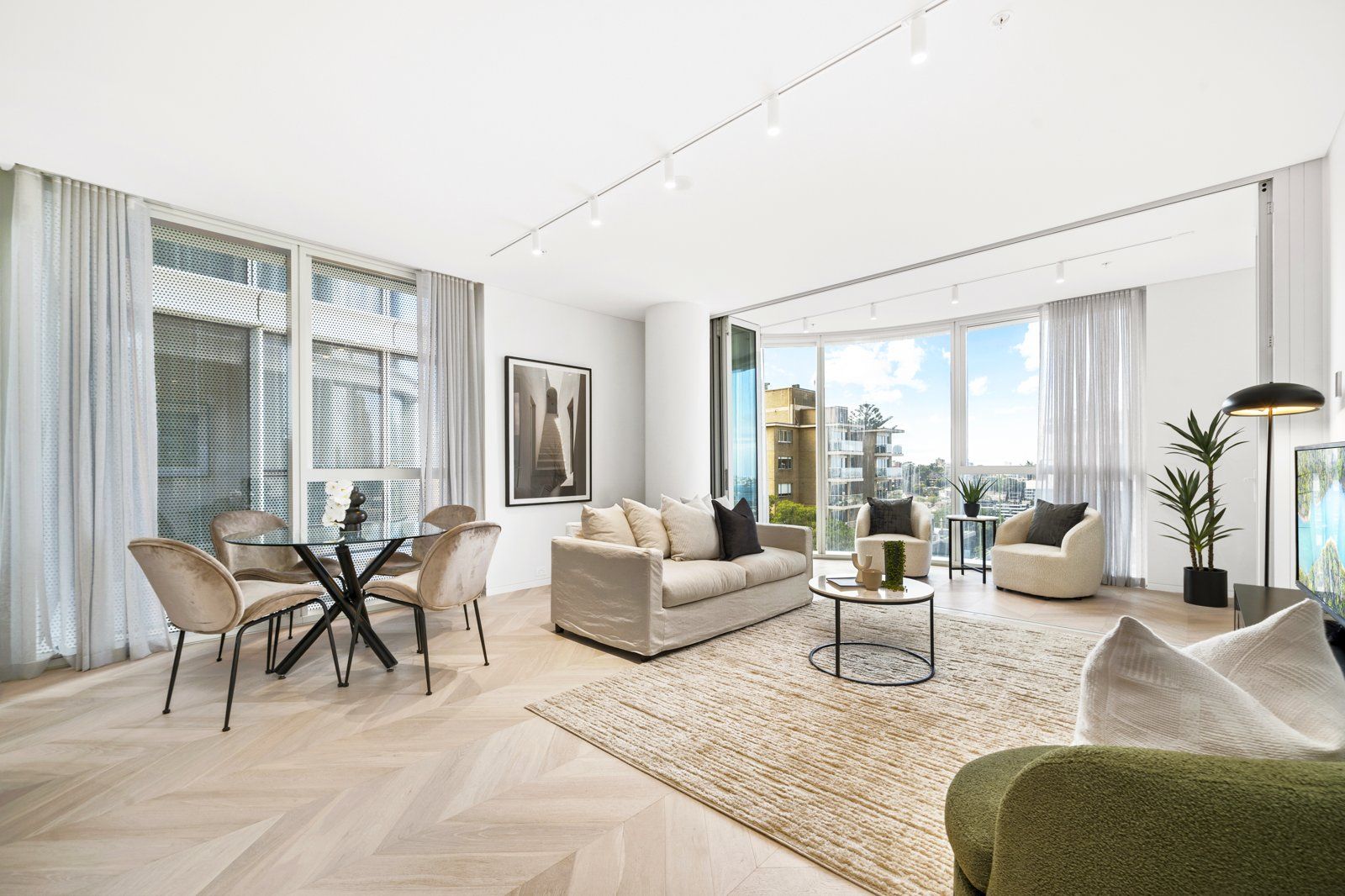 1 bedrooms Apartment / Unit / Flat in 705/168 Walker Street NORTH SYDNEY NSW, 2060