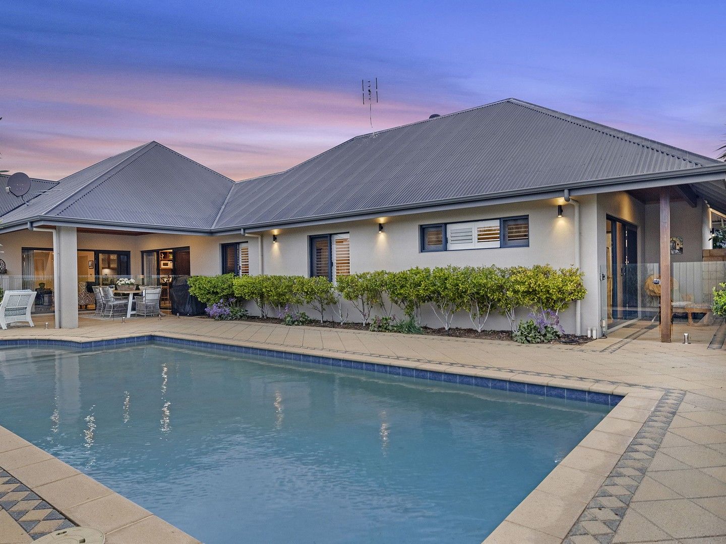 5 bedrooms House in 4 The Enclave DUNSBOROUGH WA, 6281