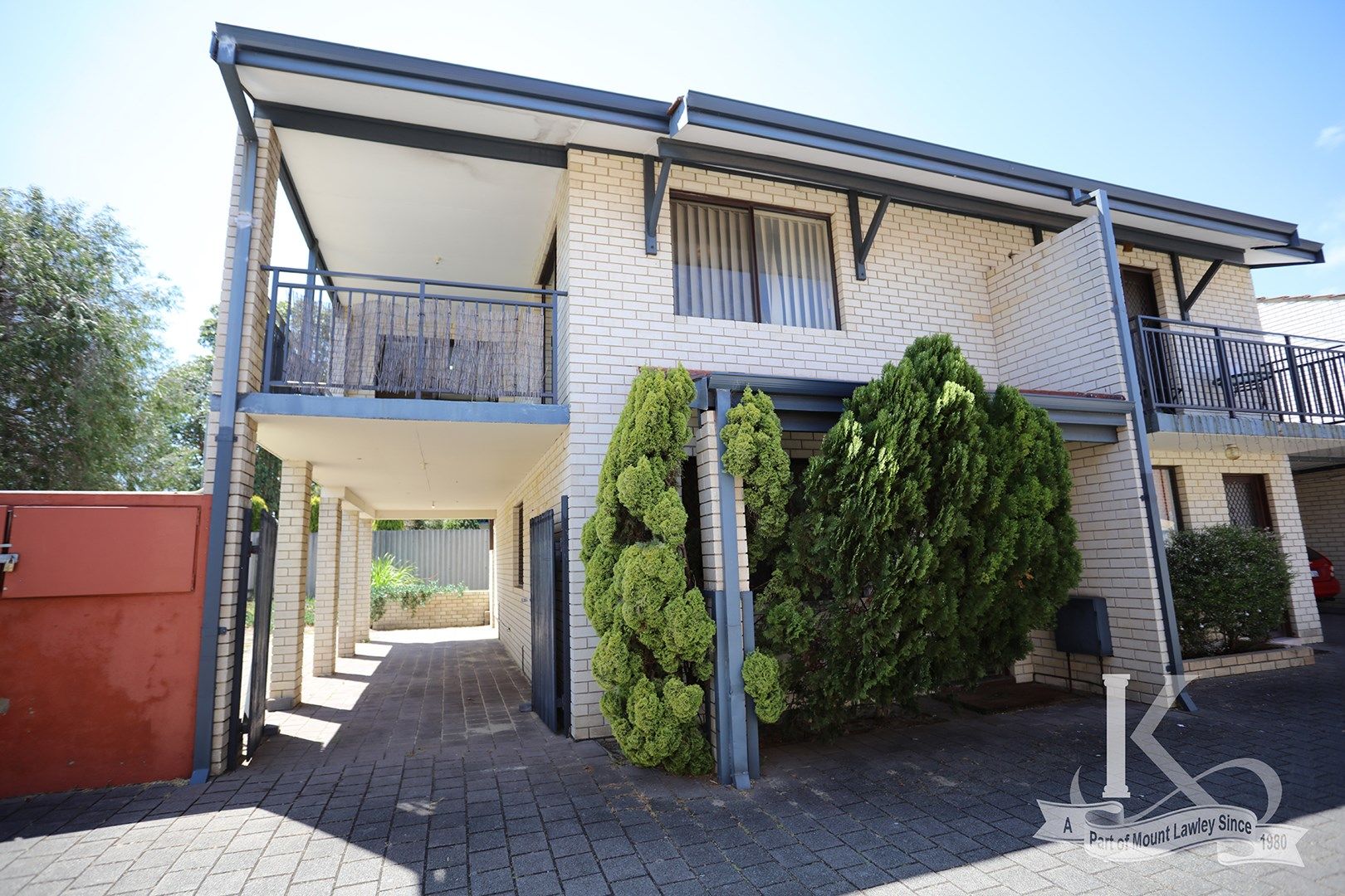 3 bedrooms Townhouse in 1/324 Stirling Street HIGHGATE WA, 6003