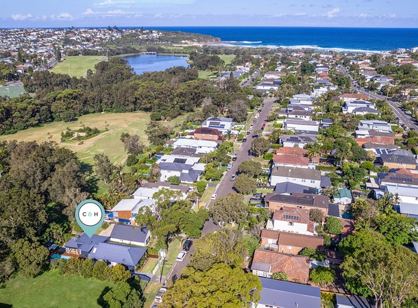 37 Stirgess Avenue, Curl Curl NSW 2096