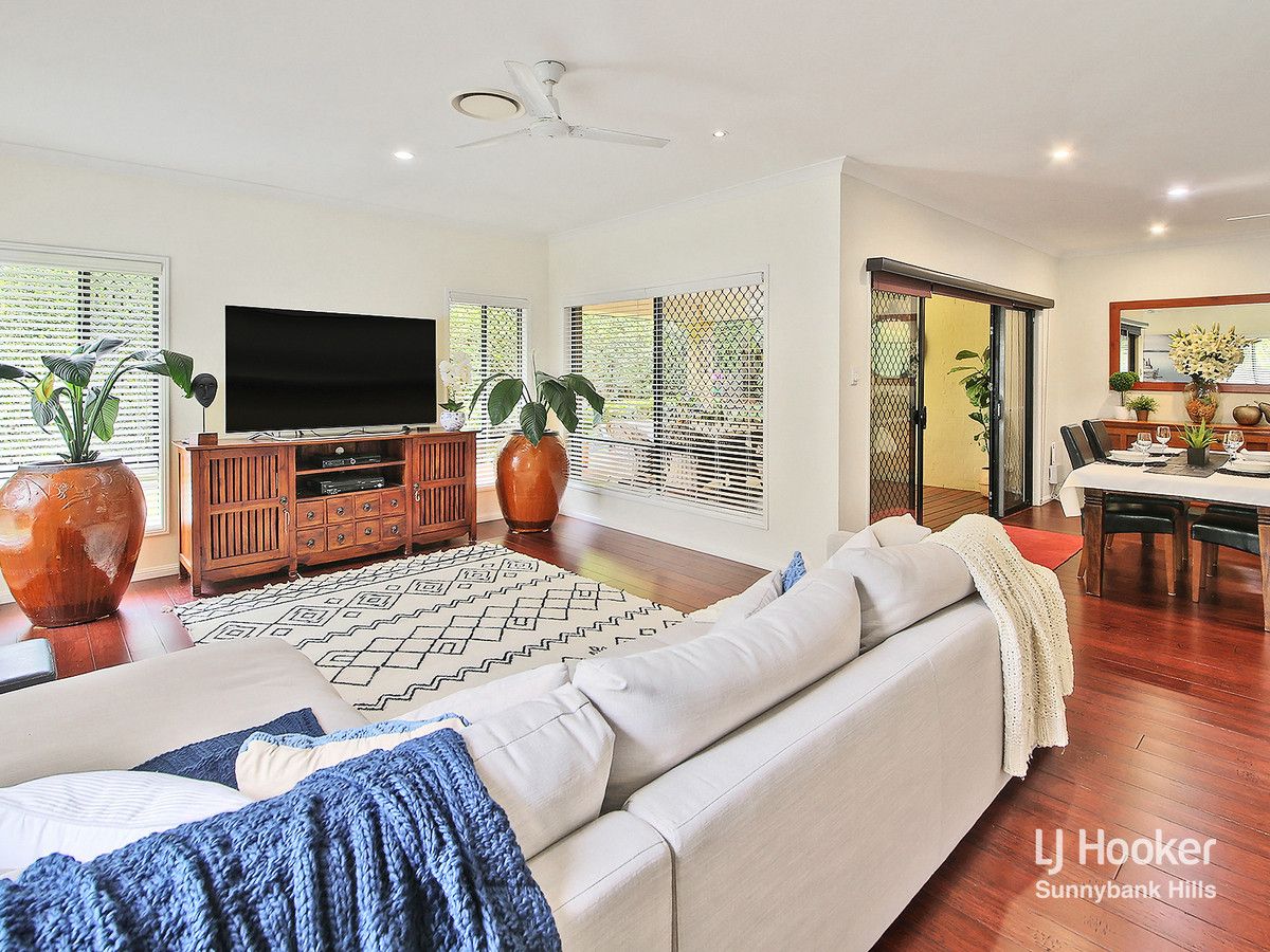 8 Lincon Place, Parkinson QLD 4115, Image 2