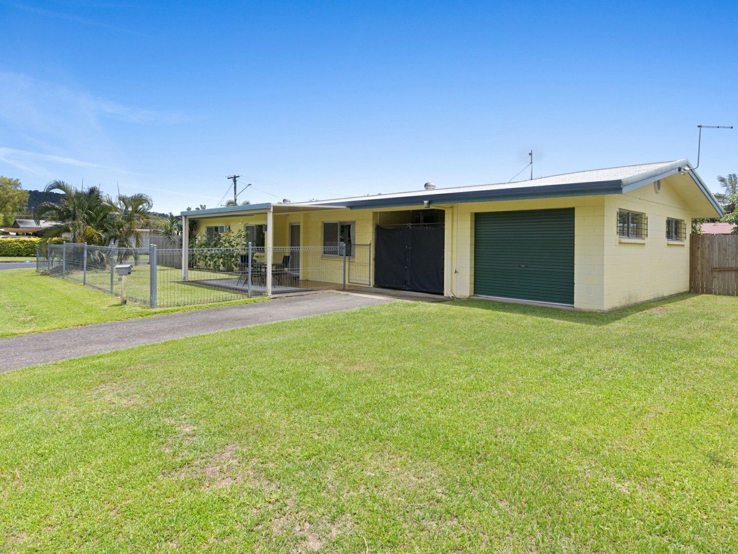 2 Armbrust Street, Manoora QLD 4870, Image 0