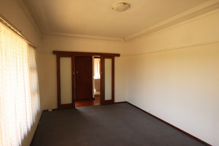 7 Cuthel Place, Campbelltown NSW 2560, Image 1