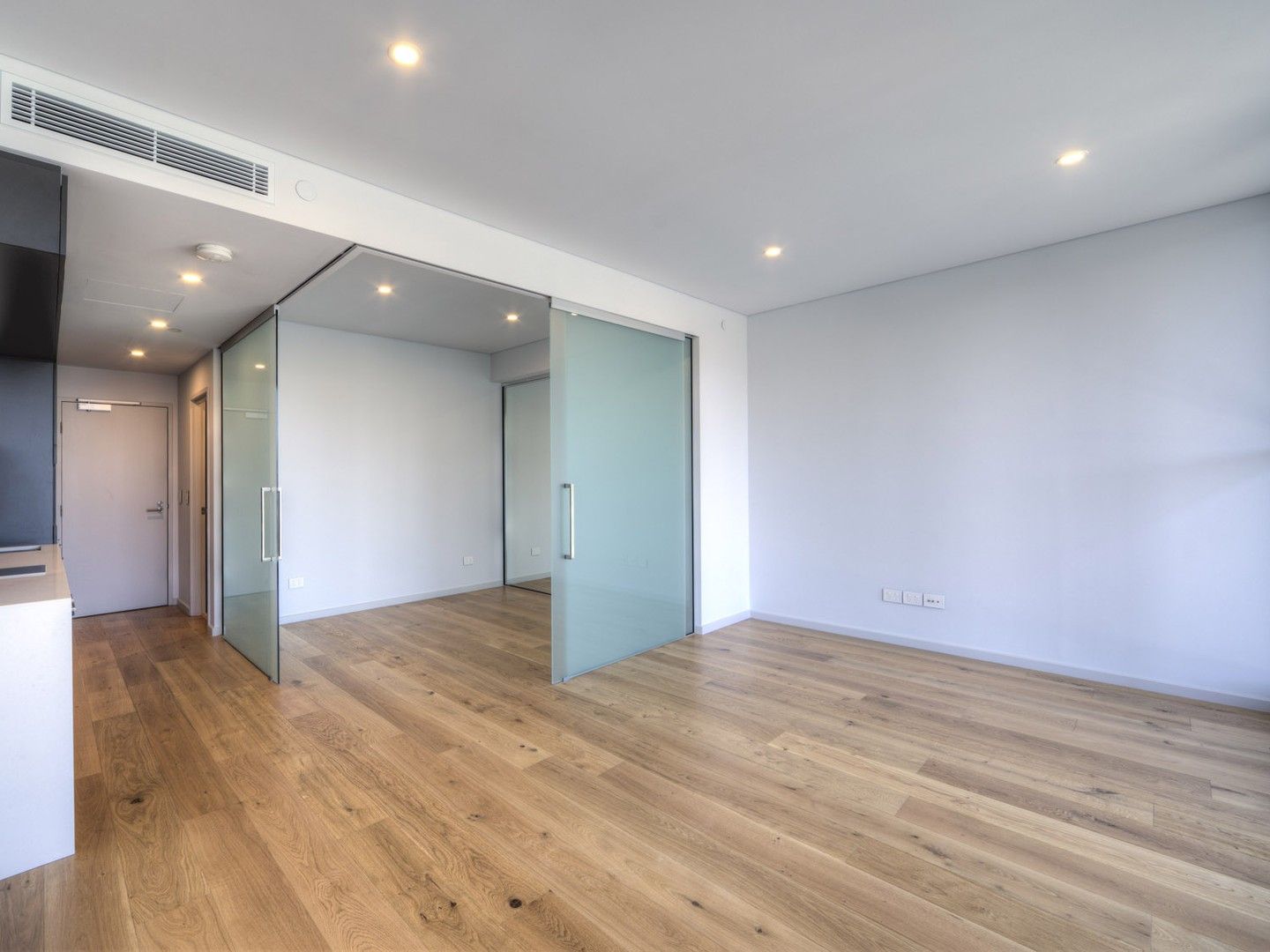 1 bedrooms Apartment / Unit / Flat in 707/105 Stirling Street PERTH WA, 6000