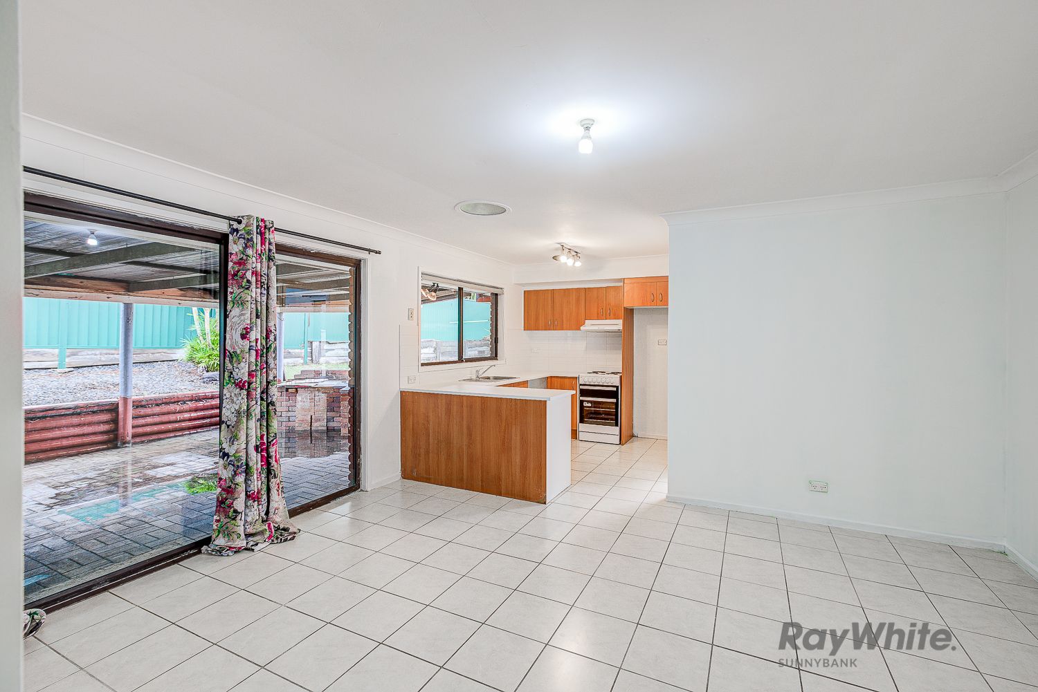 19 Regency Drive, Regents Park QLD 4118 House For Rent 550 Domain