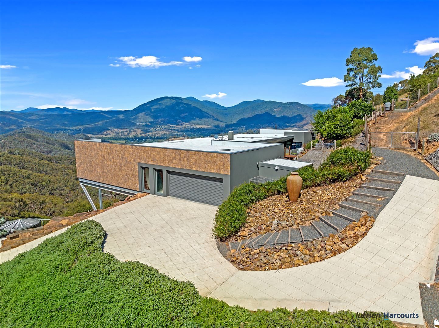 567 Skyline Road, Eildon VIC 3713