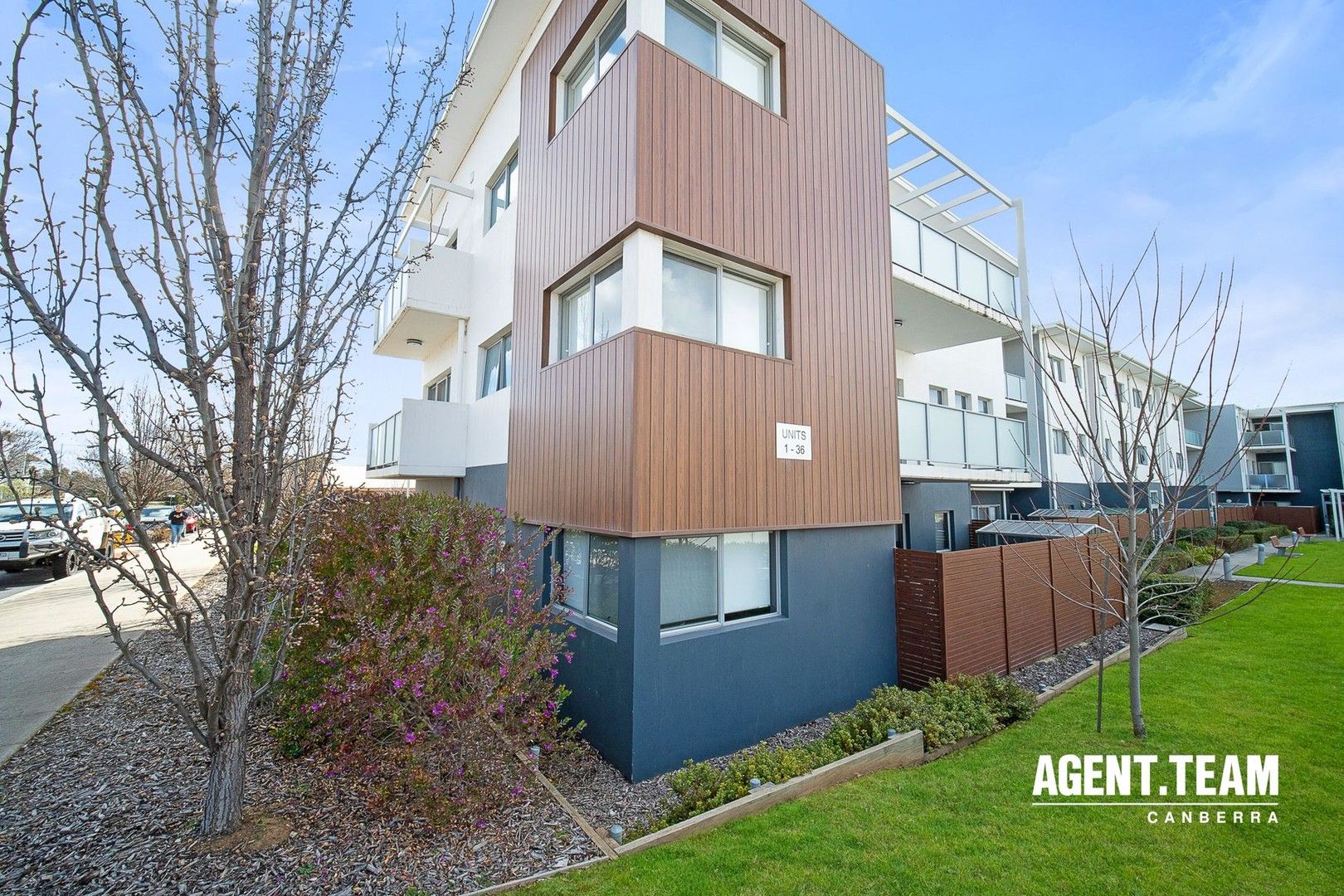 1 bedrooms Apartment / Unit / Flat in 2/41 Clare Burton Crescent FRANKLIN ACT, 2913