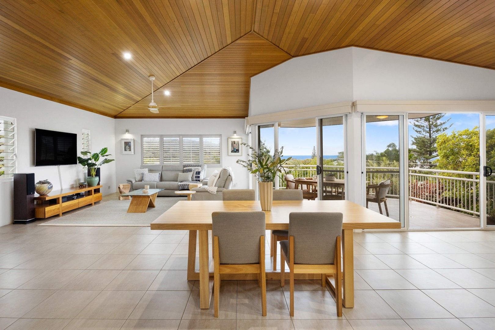 1 Gossamer Court, Marcus Beach QLD 4573, Image 0