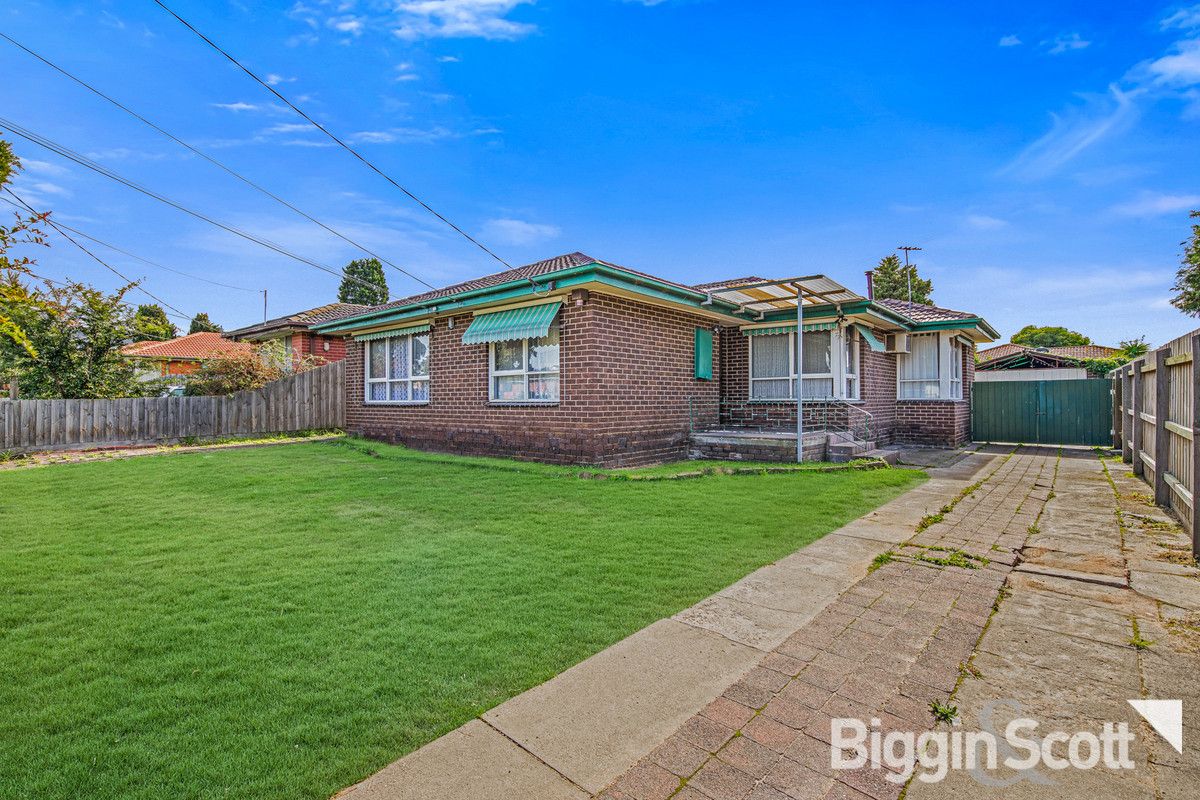 3 bedrooms House in 77 Sylvia Street DANDENONG NORTH VIC, 3175
