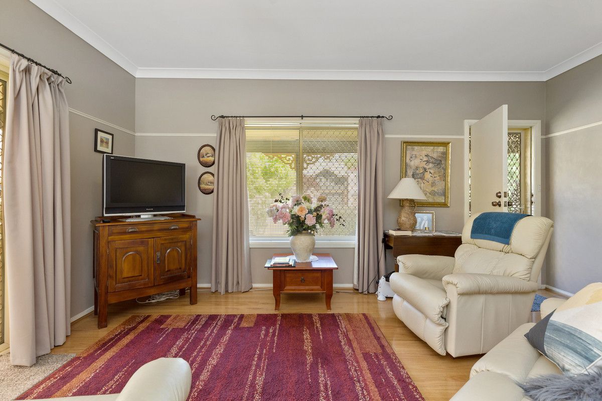 33 Freer Street, Wagga Wagga NSW 2650, Image 2