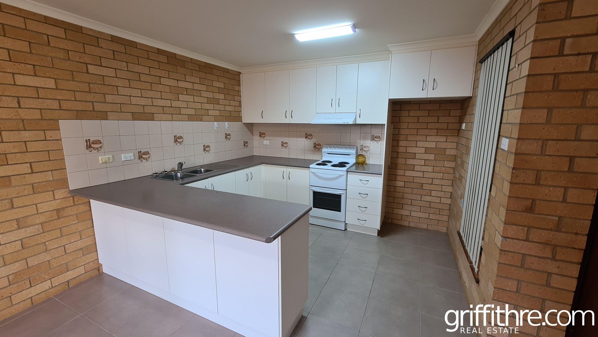 2 bedrooms Apartment / Unit / Flat in 4/56 Binya Street GRIFFITH NSW, 2680