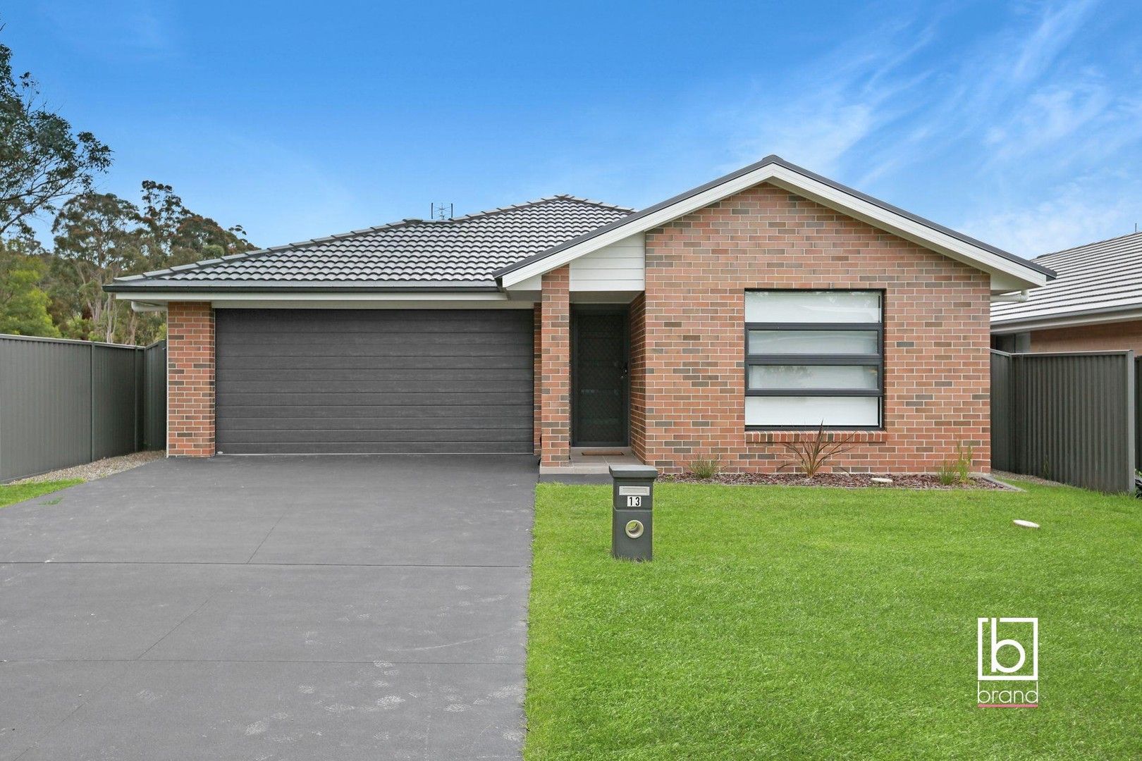 4 bedrooms House in 13 Menzies Court WOONGARRAH NSW, 2259