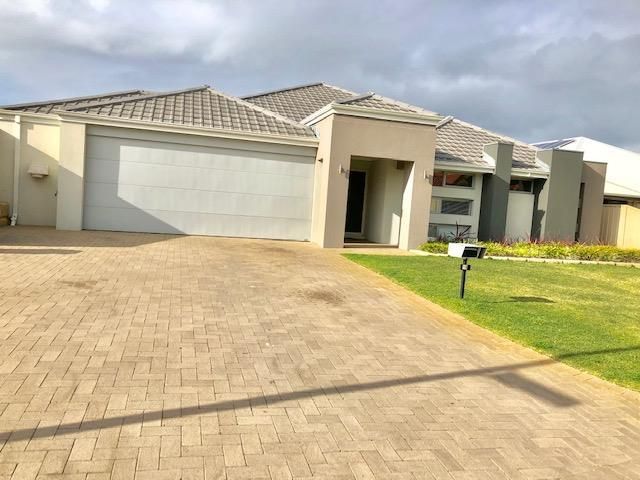 10 Cobblestones Circuit, Secret Harbour WA 6173