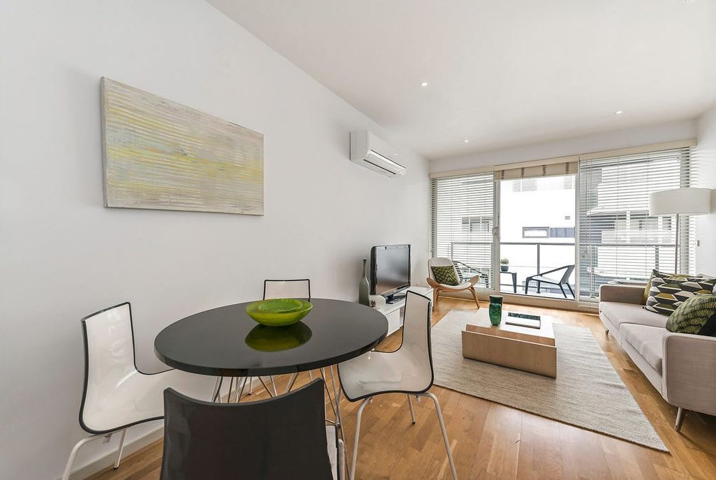 1 bedrooms Apartment / Unit / Flat in 410/99 Nott St PORT MELBOURNE VIC, 3207