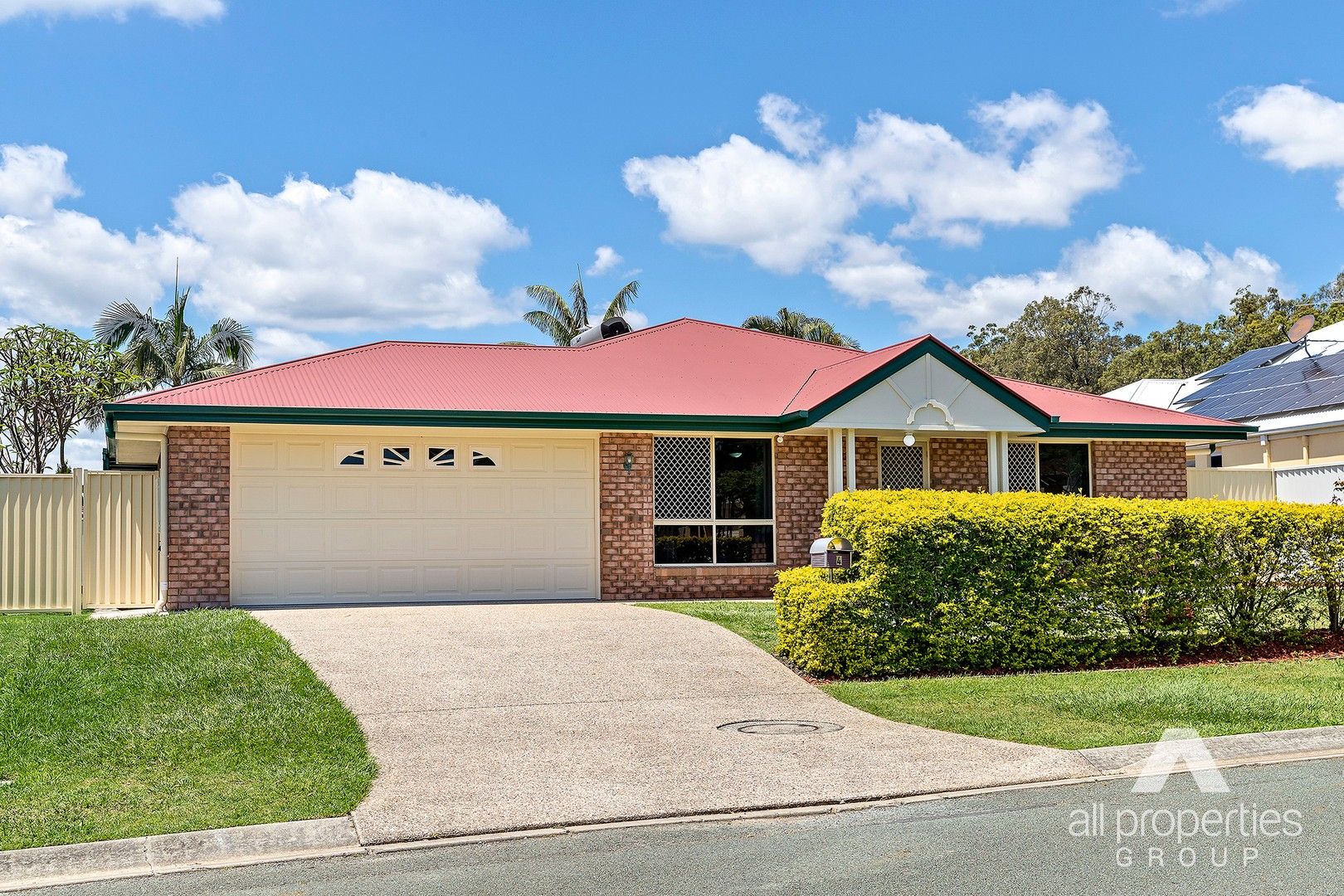 4 Sungold Place, Eight Mile Plains QLD 4113, Image 0