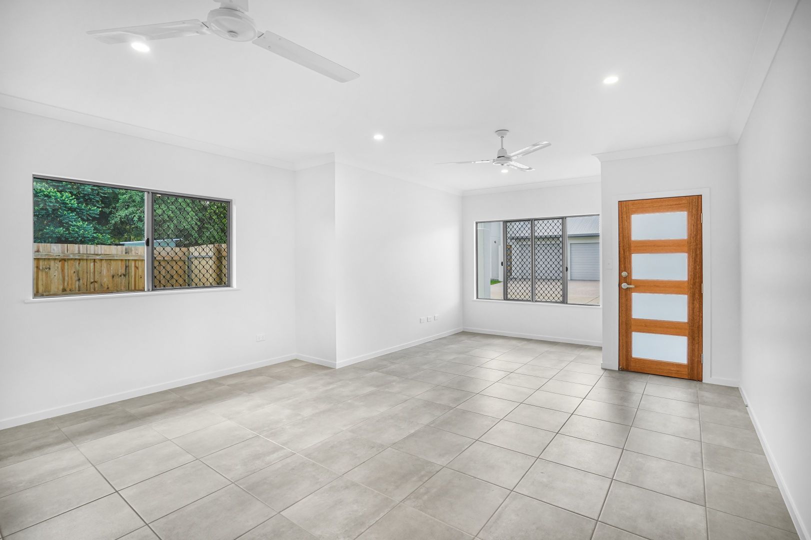 6/15-25 Skull Road, White Rock QLD 4868, Image 2