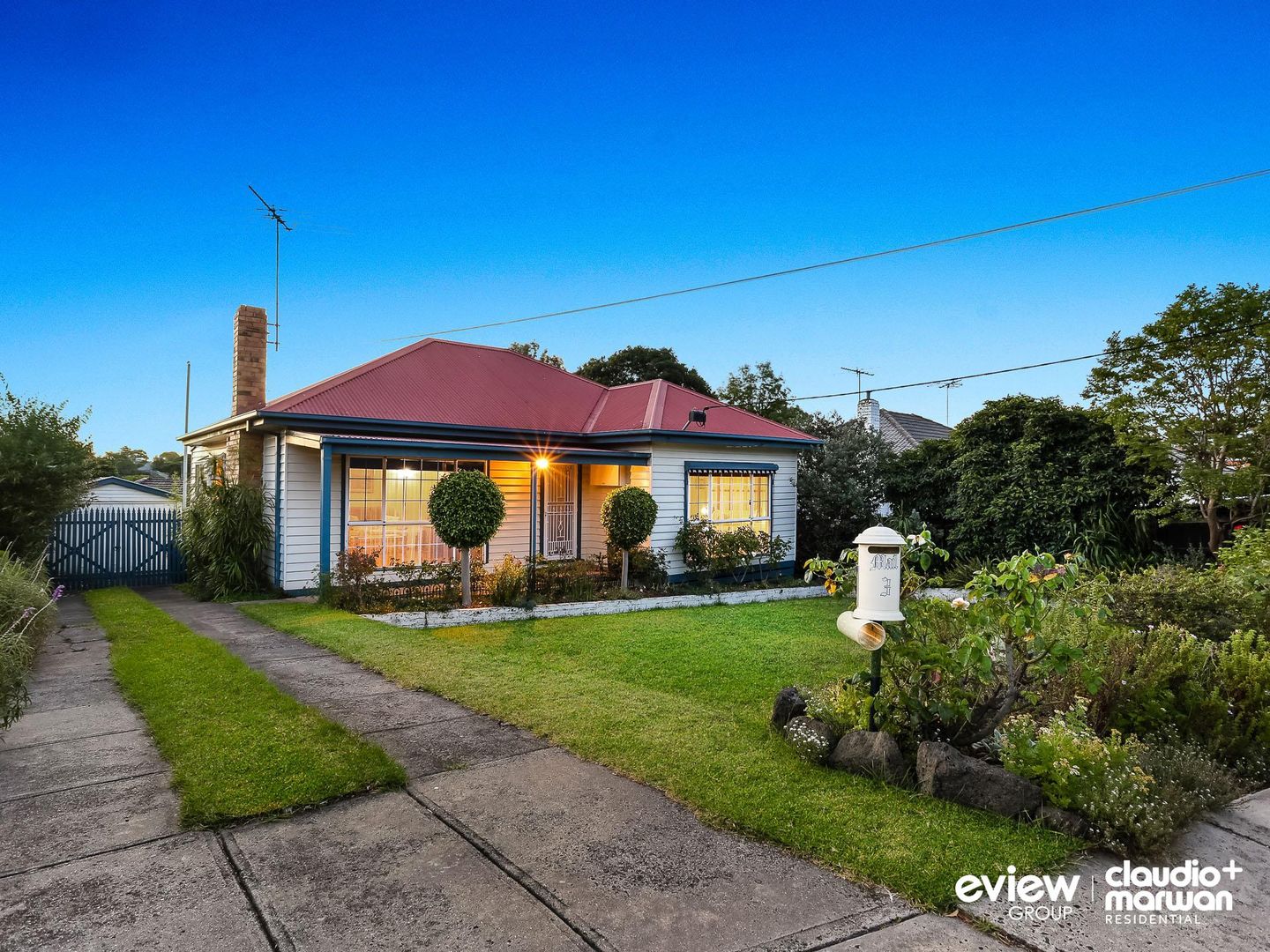3 clyde court hot sale oak park