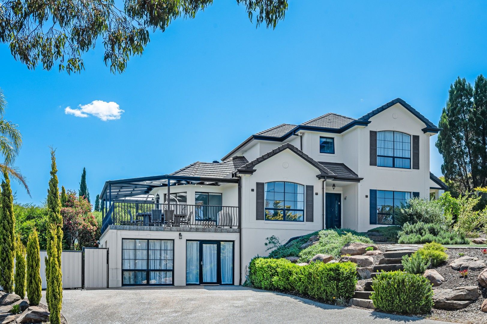 5 bedrooms House in 30 Lipson Reach Rd GULFVIEW HEIGHTS SA, 5096