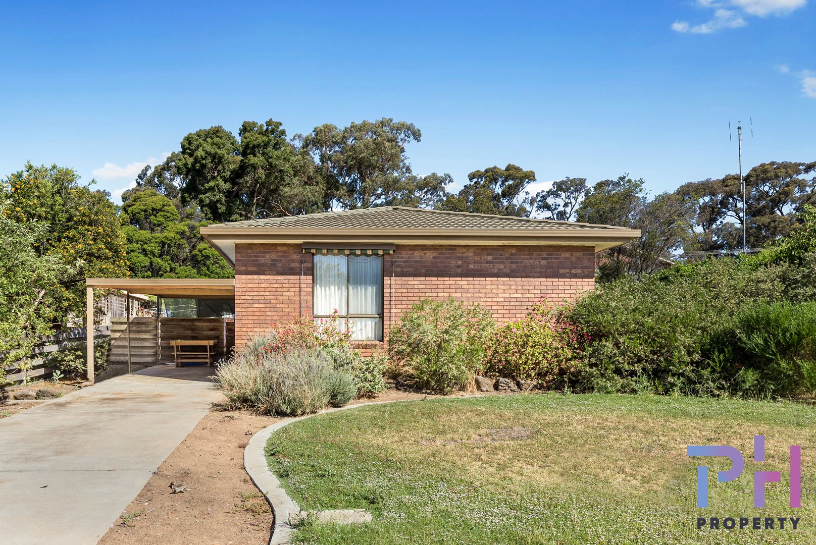 1/23 Nabilla Crescent, Strathdale VIC 3550, Image 1