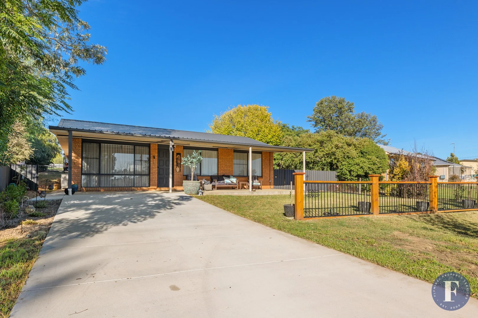 6 Albury Street, Harden NSW 2587