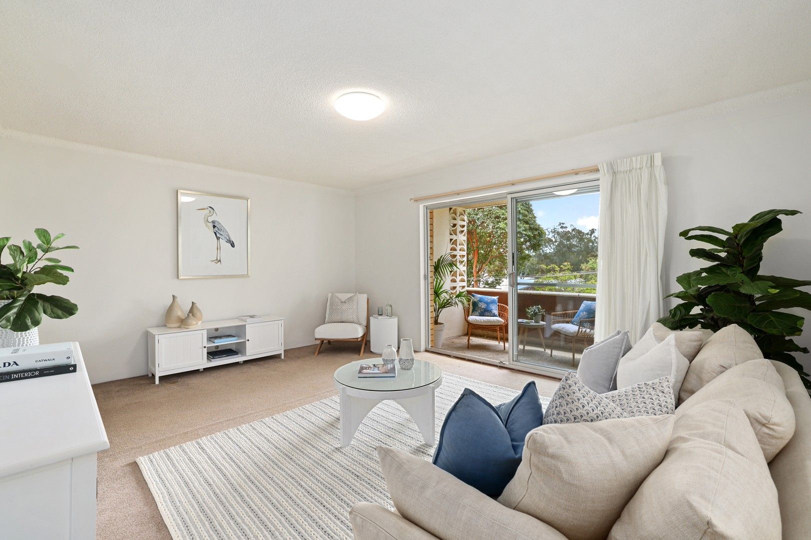 3 bedrooms Apartment / Unit / Flat in 4/12 Regent Street DEE WHY NSW, 2099