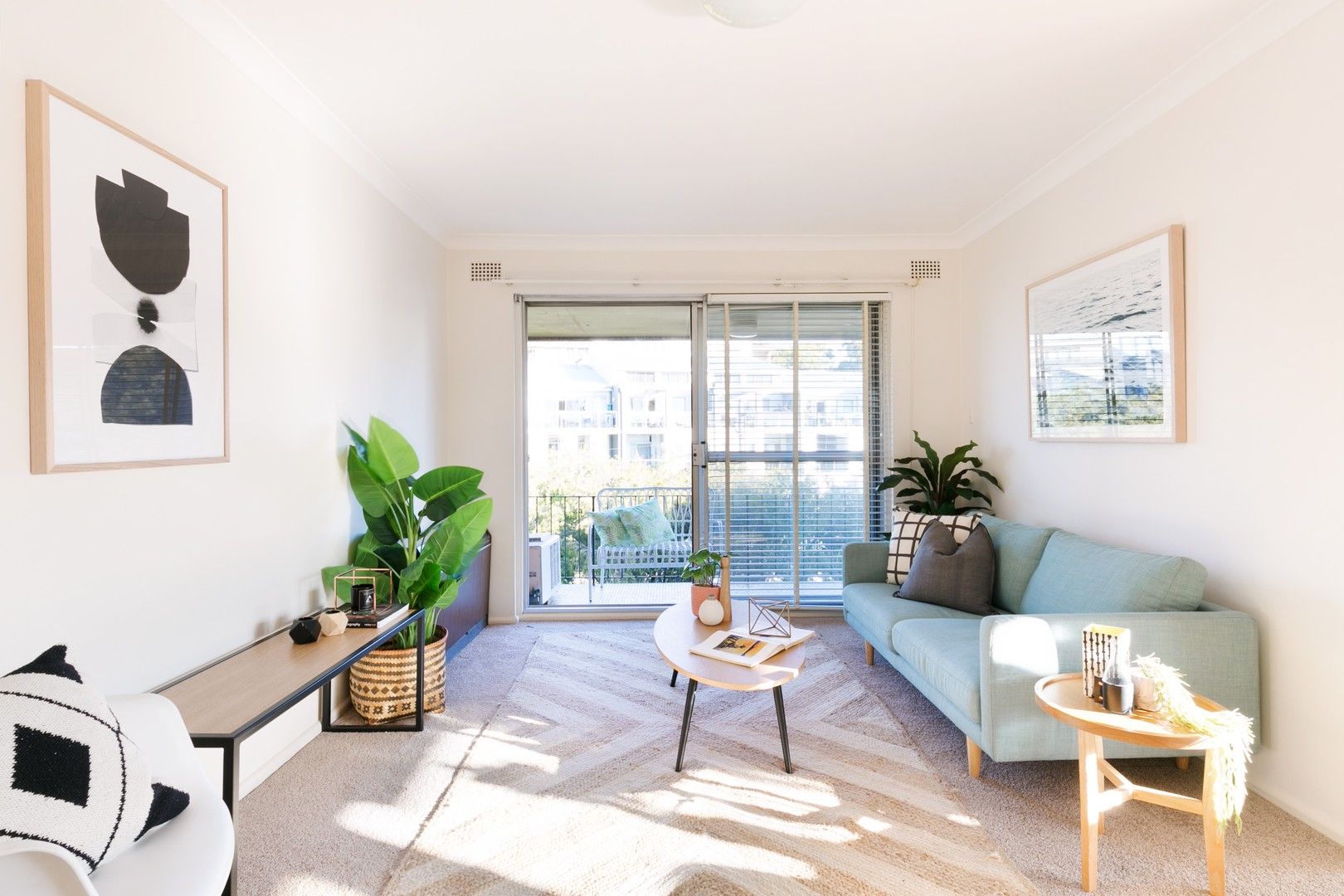 2 bedrooms Apartment / Unit / Flat in 15/6 Regent  Street DEE WHY NSW, 2099