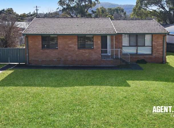 4 Trimmer Place, Kambah ACT 2902