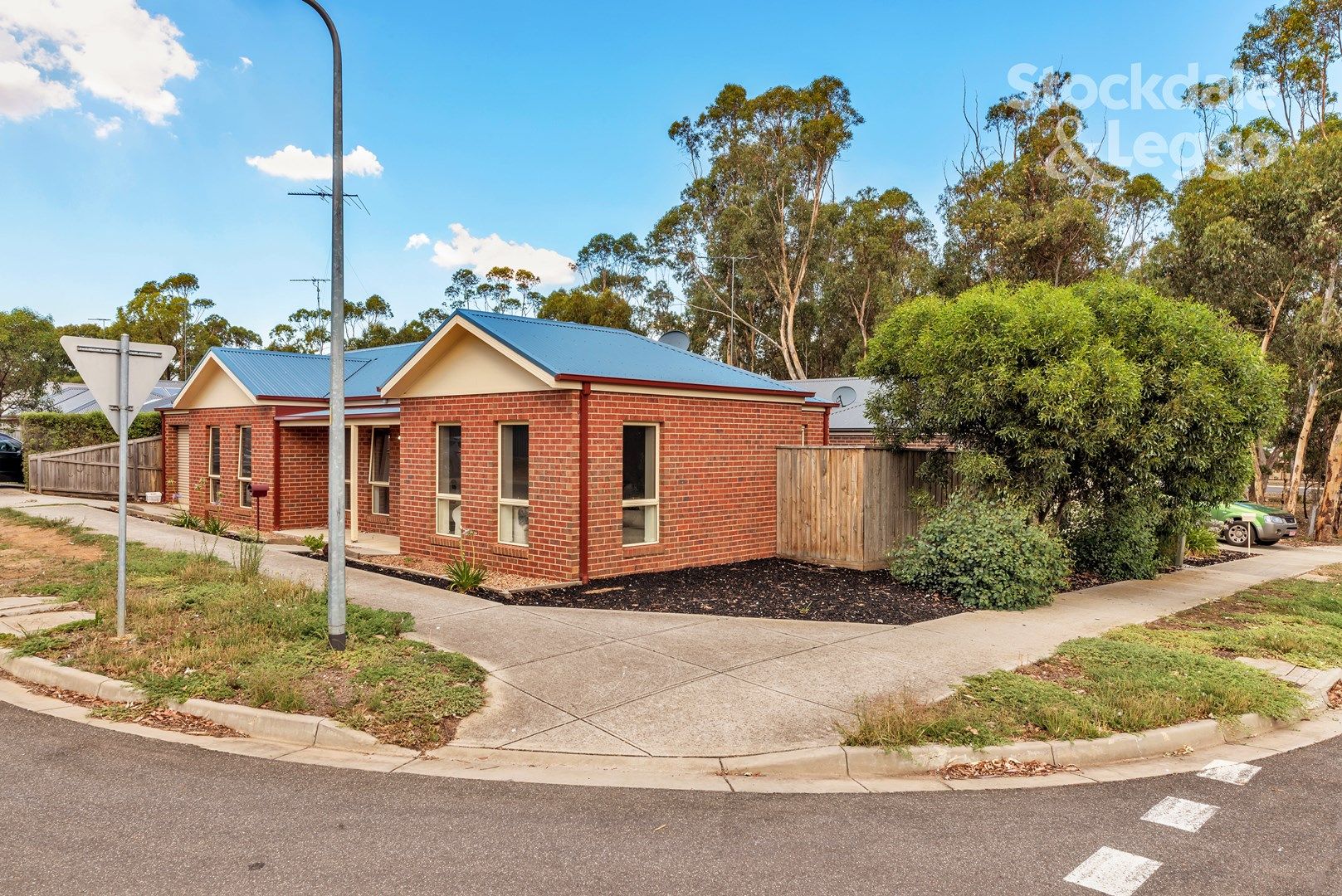 2 Glastonbury Drive, Bannockburn VIC 3331, Image 2