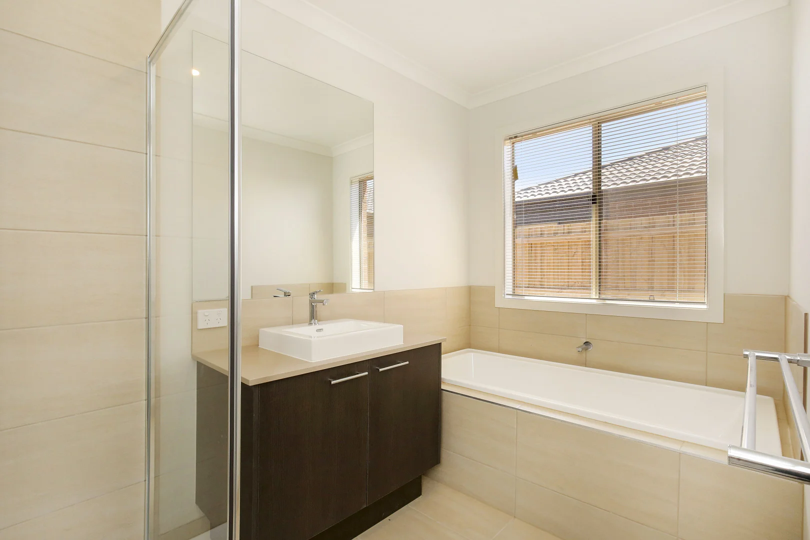 Additional image 10 of 28 Gillespie Dr, Weir Views VIC 3338