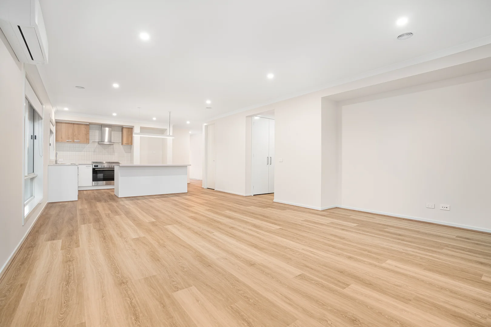 Additional image 4 of 374 Charlemont Road, Armstrong Creek VIC 3217