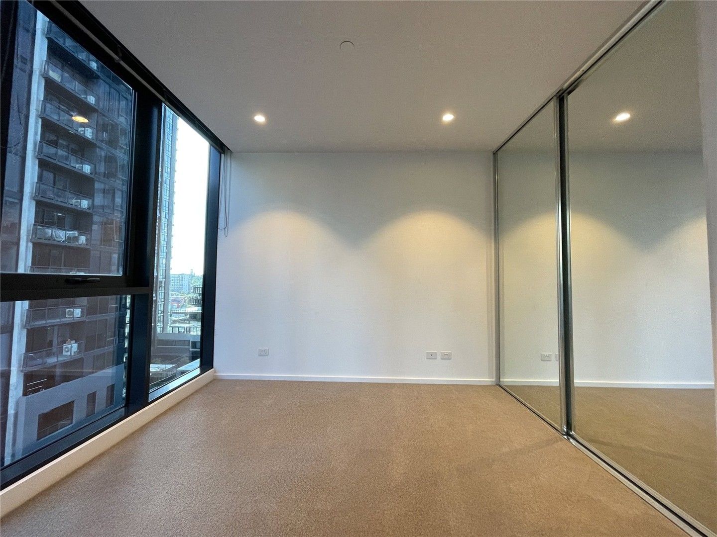 1 bedrooms Apartment / Unit / Flat in 1409/1 Balston Street SOUTHBANK VIC, 3006