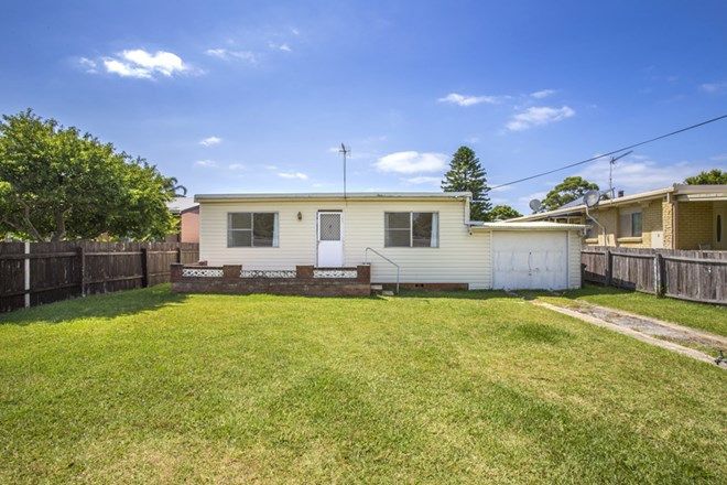 Picture of 4 Ronald Avenue, BURRILL LAKE NSW 2539