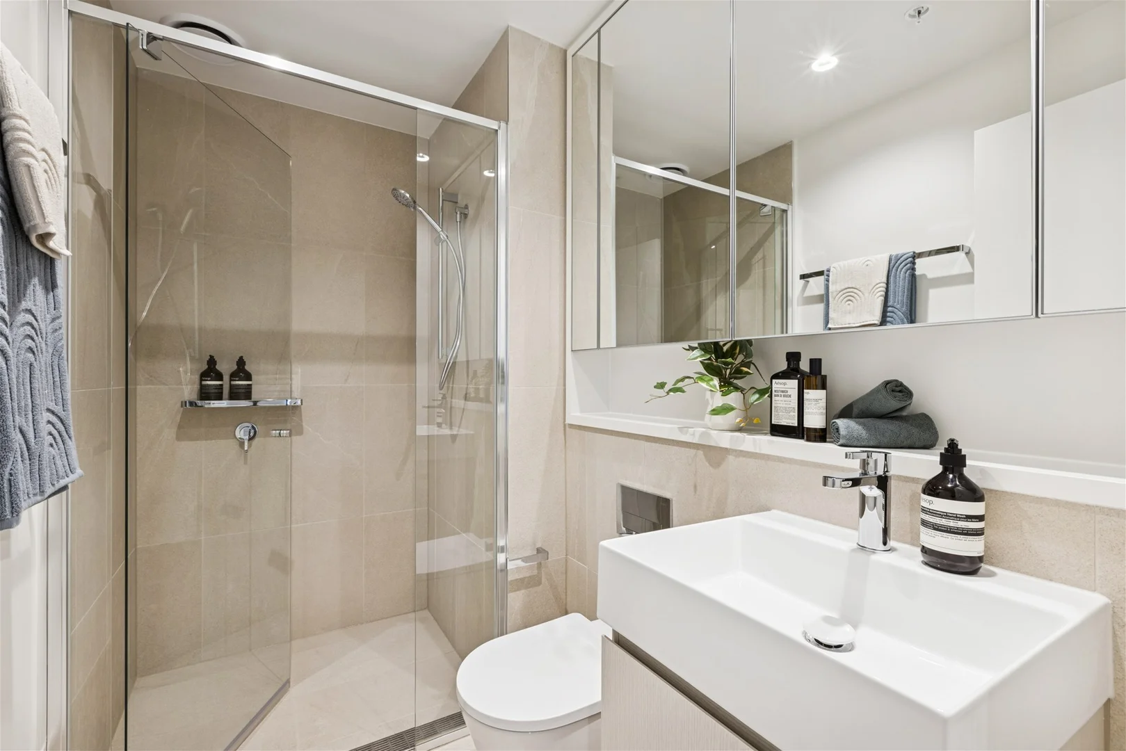 Additional image 3 of 1920/648 Flinders Street, Docklands VIC 3008