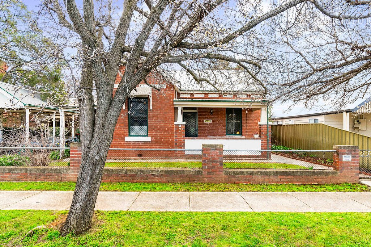 7 Darlow Street, Wagga Wagga NSW 2650 House For Rent Domain
